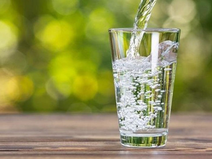 Top 5 loại nước uống góp phần kiểm soát axit uric tăng và phòng bệnh Gout